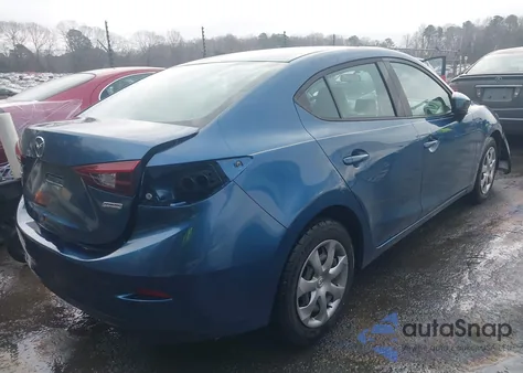 2017 Mazda Mazda3 Sport z USA, uszkodzony, nr VIN 3MZBN1U74HM134880